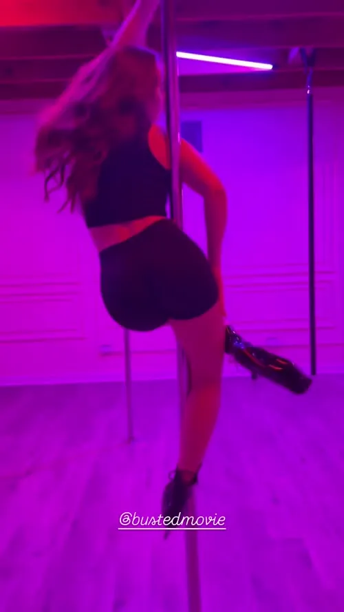 Ava Allan - Video