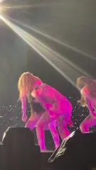 Shakira - Video