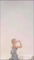 Pommelien Thijs - Video