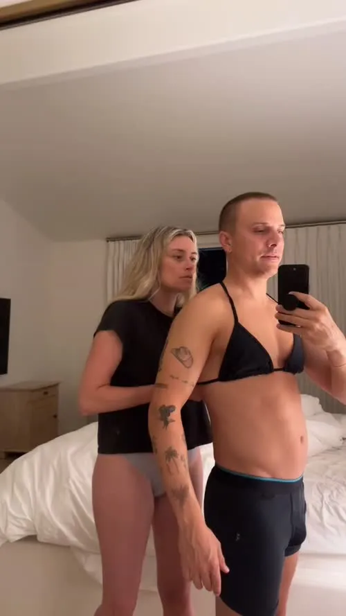 Arielle Vandenberg - Video