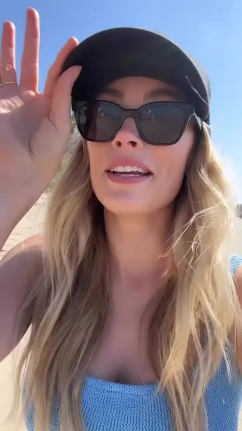Arielle Vandenberg - Video