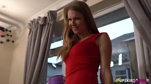 Ashley Lane - Rainy upskirt