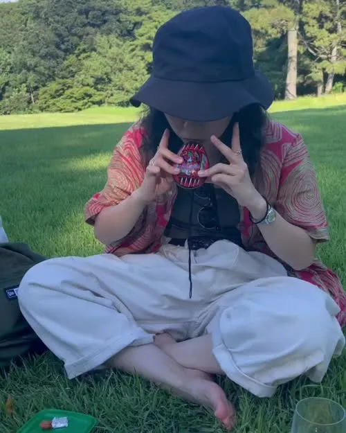Atarashii Gakko! - Video