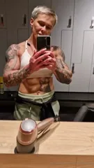 crazyxbody / musclegirlxxx - Video