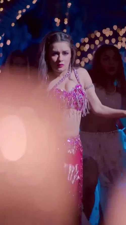 Avneet Kaur - Video