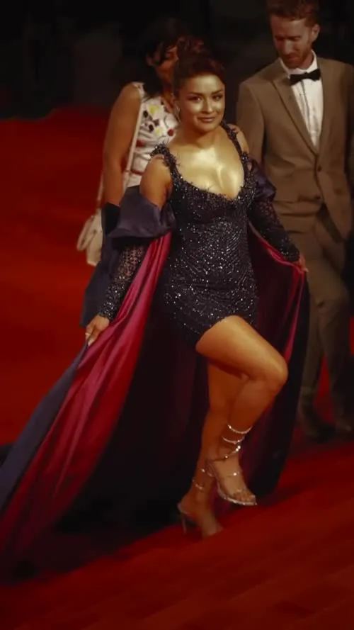 Avneet Kaur - Video