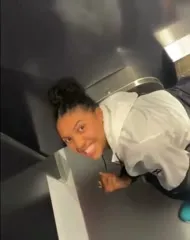 Azzi Fudd - Peeing