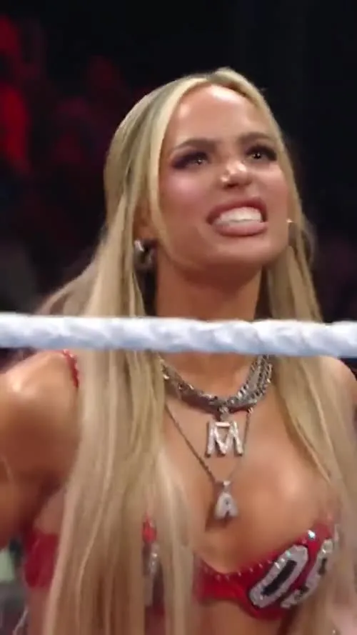 Maxxine Dupri - WWE - Video