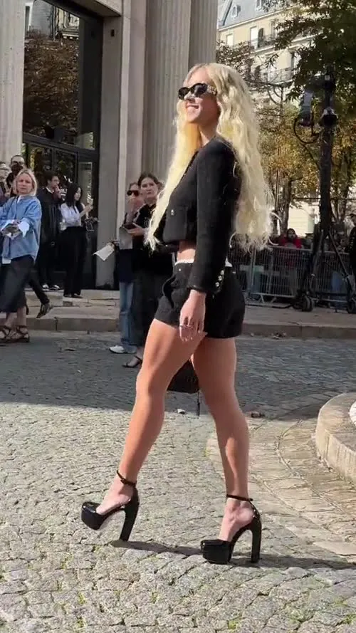Sydney Sweeney - Video