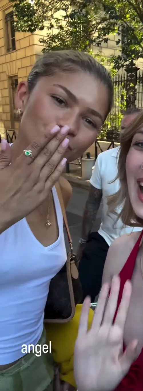 Zendaya - Video