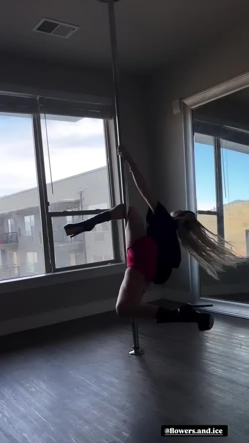 Anne Winters - Video #204217