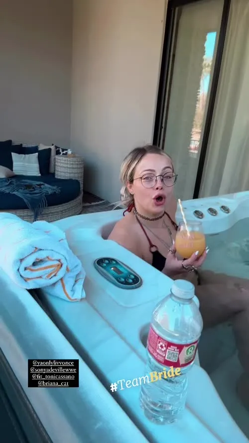 Liv Morgan - Video