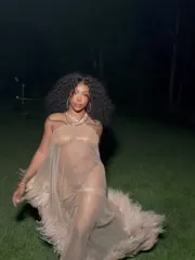 SZA | Solana Rowe - Video