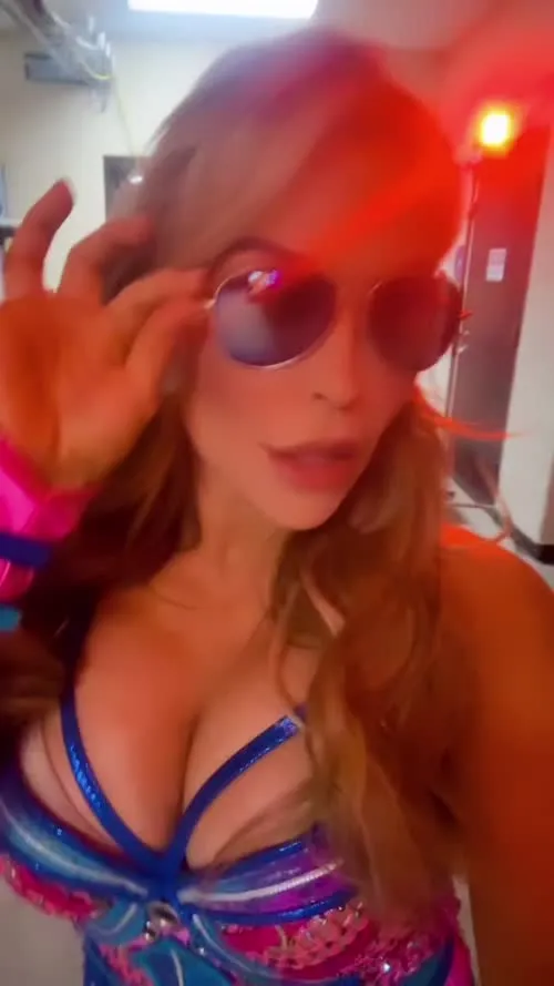 WWE Natalya Neidhart , The Boat - Video