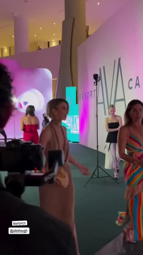 Julianne Hough - Video #185390