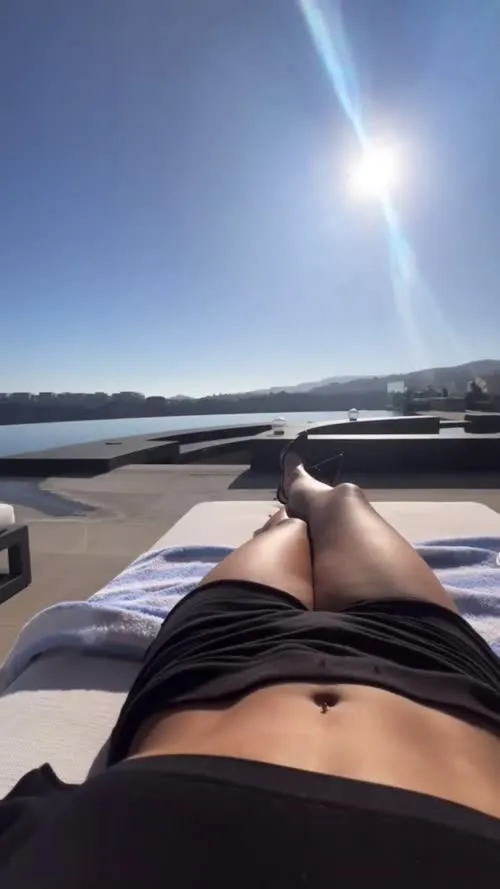 Brighton Sharbino - Video