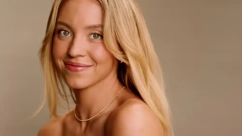 Sydney Sweeney - Video