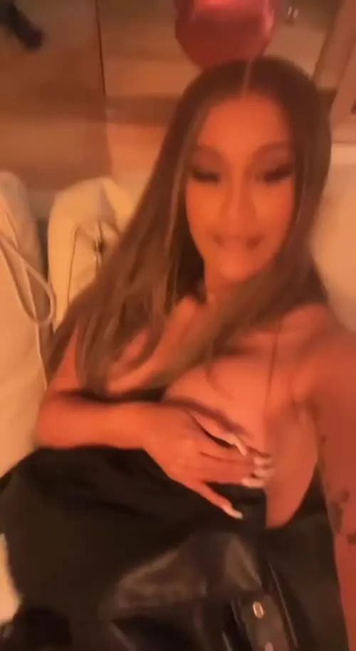 Cardi B - Video