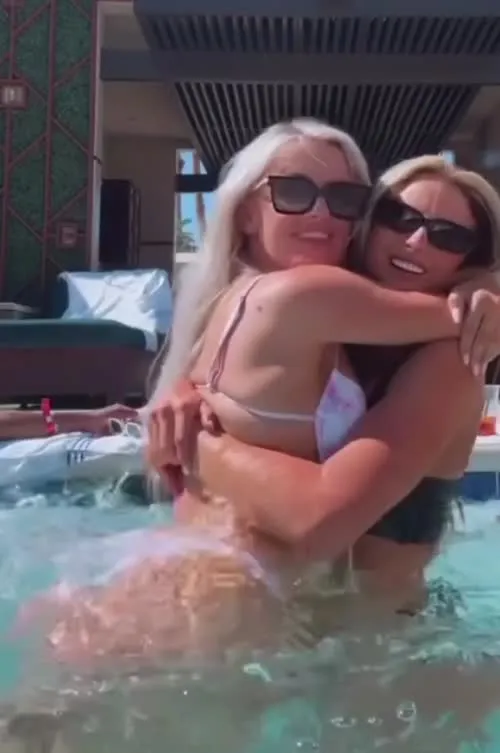 Danni Ellexo aka Harley Cameron Brand Army - Video