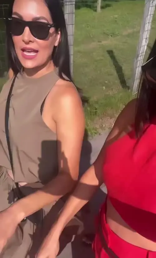 The Bella Twins: Nikki Bella & Brie Bella | Garcia Twins - Video