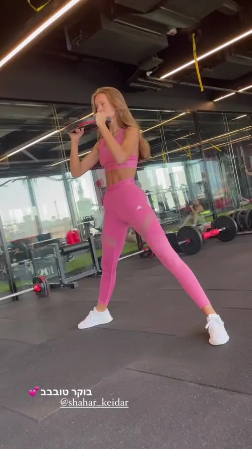Anna Zak - Video #194735