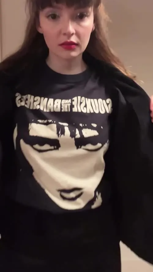 Lauren Mayberry (Singer) - Video #352725