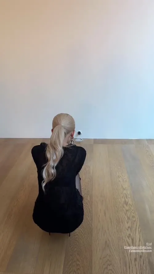 Rosé || Roseanne Park - BLΛƆKPIИK ( BLACKPINK ) - Video