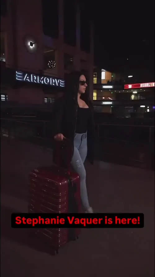 Stephanie Vaquer - Video #127333