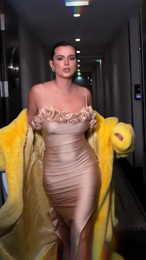 Bella Thorne - Video #417903