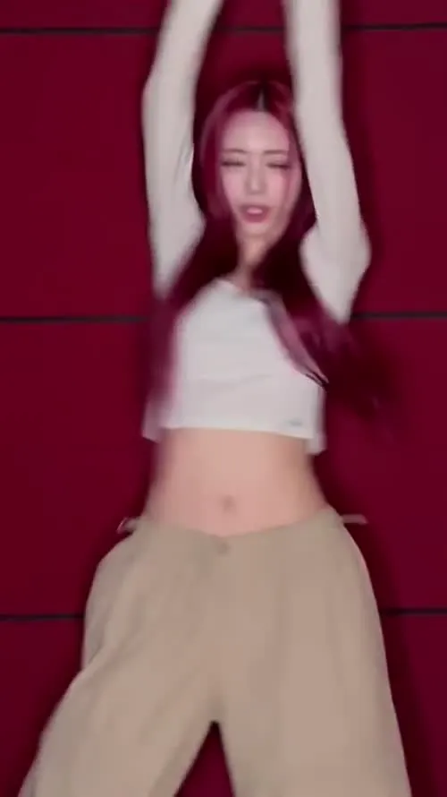 Yuna - ITZY (유나, Shin Yu Na) - Video #127703