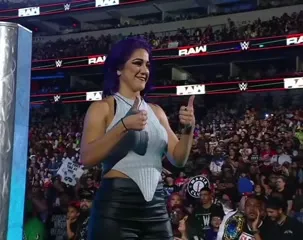 WWE Bayley / Davina Rose / Pamela Rose Martinez - Bayleyscupcakes