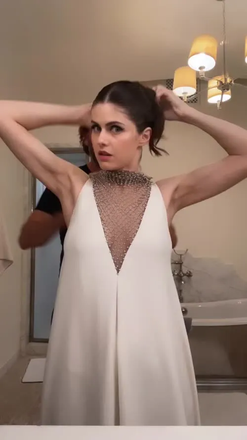 Alexandra Daddario - Video