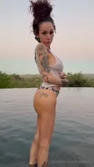 Danielle Bregoli / Bhad Bhabie - BcX J7PlosJ
