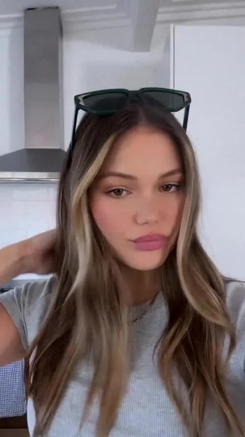 Olivia Holt - Video