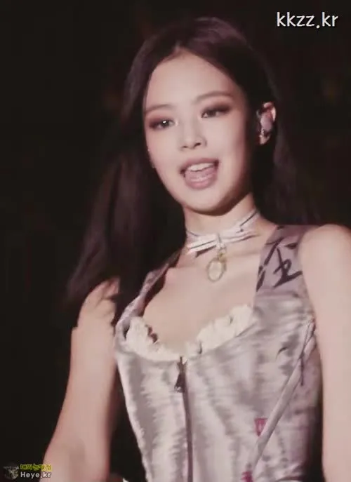 Jennie | BLΛƆKPIИK (Blackpink) - Video