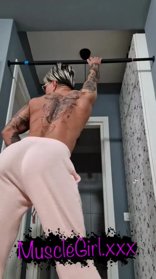 crazyxbody / musclegirlxxx - Video #339531