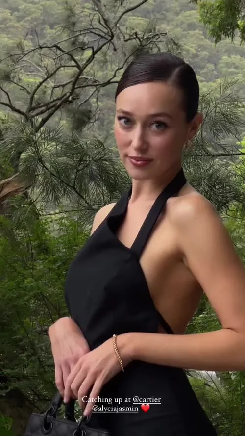 Alycia Debnam Carey - Video #181722
