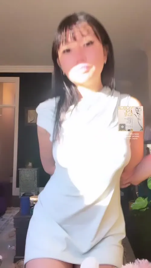 beabadoobee radvxz - Video