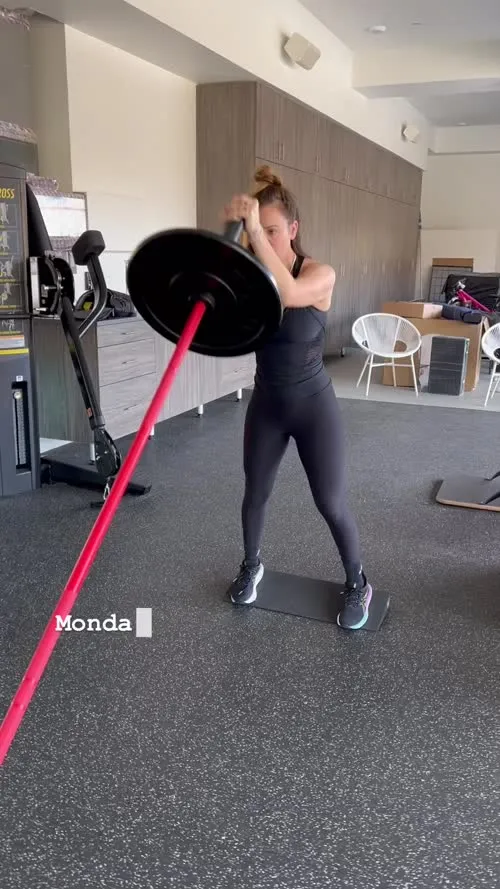 Kaley Cuoco - Video #223866