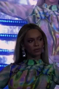 Beyoncé - Beyonce bouncing titties