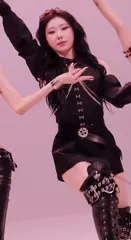 Chaeryeong - ITZY (채령) - Video