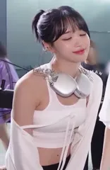 Kim Chaewon 김채원 [Le Sserafim] - Video