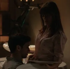 Ella Purnell - Video