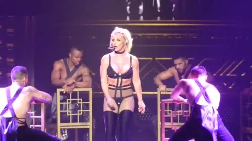 Britney Spears - Nip slip