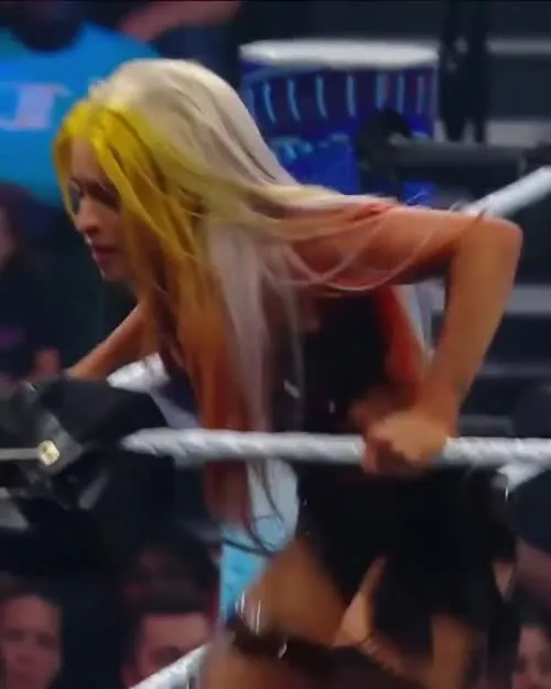 Zelina Vega // Thea Trinidad - Video