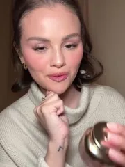 Selena Gomez - Video