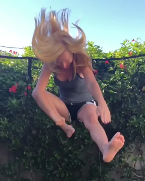 Angela Kinsey - Video