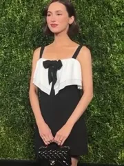 Maude Apatow - Video #121647