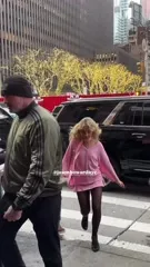 Sabrina Carpenter - Video