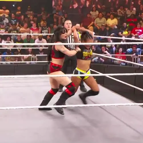 Roxanne Perez/Rok-C - WWE NXT - Video